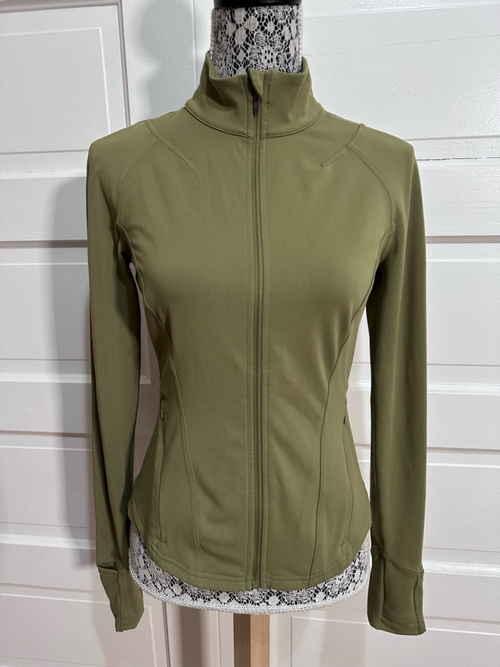 Lululemon InStill Jacket Sz 6 Bronze Green Soft Nulu Flattering Define Fit $148
